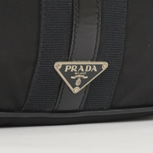 PRADA プラダ ワンショルダーバッグ トライアングルロゴ ナイロン ブラック シルバー金具 美品 中古 4a005473