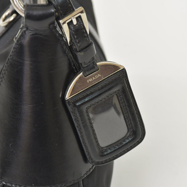 PRADA プラダ ワンショルダーバッグ トライアングルロゴ ナイロン ブラック シルバー金具 美品 中古 4a005473
