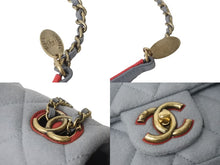 Load image into Gallery viewer, 極美品 CHANEL シャネル ショルダーバッグ シングルフラップ マトラッセ Wチェーン グレー レッド ウール ゴールド金具 中古 54886