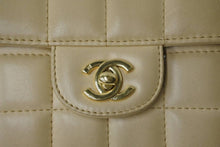 画像をギャラリービューアに読み込む, CHANEL シャネル チェーンショルダーバッグ チョコバー A15316 8番台 ベージュ ゴールド金具 美品 中古 54891
