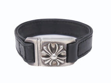 Load image into Gallery viewer, CHROME HEARTS クロムハーツ レザー ブレスレット CHX ハーネスクラスプ シルバー925 2003/.925刻印 38g 美品 中古 4b005491