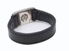 Load image into Gallery viewer, CHROME HEARTS クロムハーツ レザー ブレスレット CHX ハーネスクラスプ シルバー925 2003/.925刻印 38g 美品 中古 4b005491