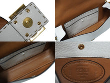 画像をギャラリービューアに読み込む, FENDI フェンディ ハンドバッグ マンマバケット 8BR600 ホワイト セレリア レザー ゴールド金具 美品 中古 54924