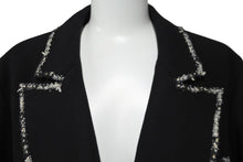 画像をギャラリービューアに読み込む, 極美品 CHANEL シャネル ウール エンブレム ダブル ジャケット 05C ブラック ロゴ ツイード P24937V12963 サイズ44 中古 54954