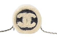 画像をギャラリービューアに読み込む, CHANEL シャネル ショルダーバッグ チェーンショルダー ムートン 28番台 ココマーク ブラック ゴールド金具 美品 中古 55086