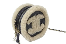 画像をギャラリービューアに読み込む, CHANEL シャネル ショルダーバッグ チェーンショルダー ムートン 28番台 ココマーク ブラック ゴールド金具 美品 中古 55086