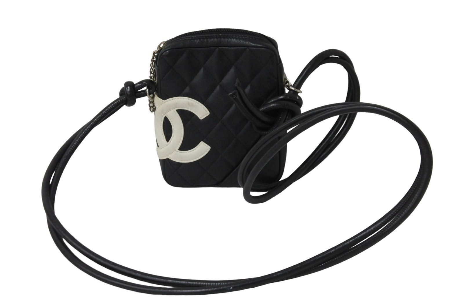 CHANEL シャネル ポシェット ミニ ショルダーバッグ カンボンライン ココマーク８番代 ブラック ホワイト 良品 中古 55166 –  Casanova Vintage