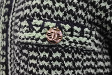 画像をギャラリービューアに読み込む, CHANEL シャネル カーディガン グリーンココマークボタン カシミヤ コットン ポリアミド サイズ36 P70487K10067 美品 中古 55192