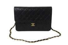 画像をギャラリービューアに読み込む, CHANEL シャネル チェーンショルダーバッグ プッシュロック 4番台 ココマーク ラムスキン ブラック ゴールド 美品 中古 55457