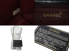 Load image into Gallery viewer, CHANEL シャネル ショルダーバッグ マトラッセ22 チェーン プッシュロック 3番台 ブラック ゴールド金具 レザー 美品 中古 55477