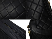 Load image into Gallery viewer, CHANEL シャネル ショルダーバッグ マトラッセ ビジュー チェーンショルダー 紺 フリンジ ラムスキン 美品 中古 55768