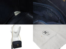 Load image into Gallery viewer, CHANEL シャネル ショルダーバッグ マトラッセ ビジュー チェーンショルダー 紺 フリンジ ラムスキン 美品 中古 55768