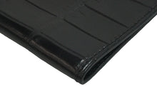 Load image into Gallery viewer, Tom Ford トムフォード パスポートケース 小物 ブラック クロコ シルバーロゴ 美品 中古 55822