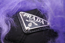 Load image into Gallery viewer, 極美品 PRADA プラダ 帽子 フライトキャップ ファー付き ナイロン 2HC180 19AW CAPPELLI ブラック パープル サイズL 中古 55887