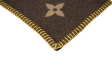 Load image into Gallery viewer, LOUIS VUITTON ルイヴィトン モノグラム ファッション雑貨 ブランケット ブラウン ベージュM92067 中古 55930