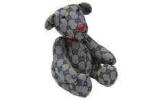 画像をギャラリービューアに読み込む, GUCCI グッチ GGキャンバス ぬいぐるみ 人形 テディーベア クマ ベージュ ネイビー 7077722 美品 中古 56024