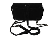 Load image into Gallery viewer, CHANEL シャネル ベロアリュック マトラッセ ブラック 4番台 ベロア ココマーク シルバー金具 美品 中古 56103