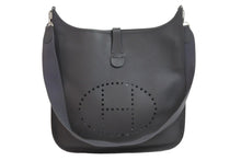 Load image into Gallery viewer, 希少モデル HERMES エルメス ショルダーバッグ エブリン 2 TGM ヴォーエプソン エタン □K刻印 良品 中古 56119