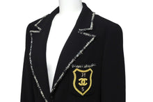 画像をギャラリービューアに読み込む, CHANEL シャネル ジャケット エンブレム プラダを着た悪魔 P24952V12963 05C サイズ40 ブラック 美品 中古 56249