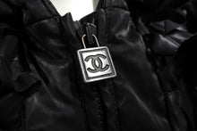 画像をギャラリービューアに読み込む, CHANEL シャネル スポーツライン リボンベスト フード付き P36696V26360 ナイロン ブラック サイズ38 美品 中古 56545