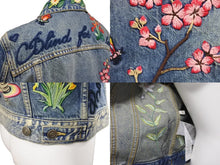 画像をギャラリービューアに読み込む, GUCCI グッチ デニムジャケット 刺繍 ブルー 花柄 マルチカラー サイズ38 ユーズド加工 美品 中古 56610