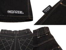 画像をギャラリービューアに読み込む, CHANEL シャネル ワイドショートパンツ ココマークボタン P03054 ブラック ゴールド金具 サイズ40 タグ無し 良品 中古 56621