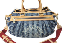画像をギャラリービューアに読み込む, LOUIS VUITTON ルイヴィトン モノグラムデニム カバレイエGM 2way ショルダーバッグ ブルー ゴールド金具 M95336 美品 中古 56641