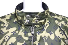 画像をギャラリービューアに読み込む, 極美品 LOUIS VUITTON ルイヴィトン × 村上隆 モノグラムカモフラージュリバーシブルジャケット RM082M MNBS01PL4 サイズ46 56691