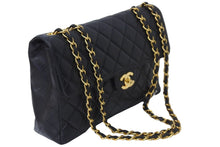 画像をギャラリービューアに読み込む, CHANEL シャネル 中マトラッセ チェーン ショルダーバッグ 4番台 ラムスキン ゴールド金具 ココマーク ロゴ 中古 56697