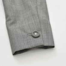 将图片加载到图库查看器中。 極美品 GIANNI VERSACE ジャンヌヴェルサーチ テーラードジャケット ウール レーヨン グレー サイズ38 中古 4a005674