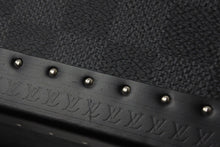 Load image into Gallery viewer, 新品同様 LOUIS VUITTON N48226 ルイヴィトン トランク コフレ 8 モントル 時計ケース ダミエグラッフィット ブラック シルバー金具 中古 56751