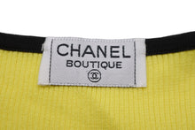 Load image into Gallery viewer, CHANEL シャネル タンクトップ ノースリーブ タンクトップ ココマーク ボタン イエロー サイズ40 美品 中古 56762