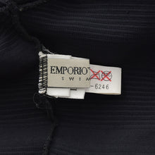 将图片加载到图库查看器中。 EMPORIO ARMANI エンポリオ アルマーニ リブニットトップス プリーツスカート セットアップ D-TK-6246 ネイビー ホワイト Mサイズ(42,II) イーグルロゴパッチ 美品 中古 4a005688