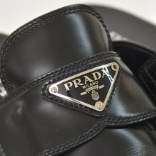 将图片加载到图库查看器，PRADA プラダ ブラッシュドレザー トライアングルロゴ ミュール 1D652M スリッポンシューズ サンダル ブラック 36サイズ シルバー金具 美品 中古 4a005705