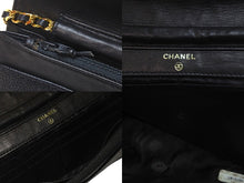 画像をギャラリービューアに読み込む, CHANEL シャネル ココマーク チェーンウォレット 4番台 長財布 キャビアスキン ブラック ゴールド金具 美品 中古 57114