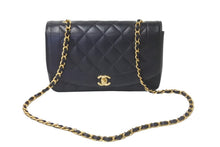 画像をギャラリービューアに読み込む, CHANEL シャネル チェーンショルダーバッグ ダイアナ 25 マトラッセ キャビアスキン 3番台 1995年 ブラック ゴールド 美品 中古 57184