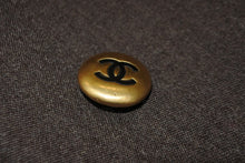 画像をギャラリービューアに読み込む, CHANEL シャネル スカート タイトスカ―ト ヴィンテージ ココマーク ブラウン ココボタン 美品 中古 57264
