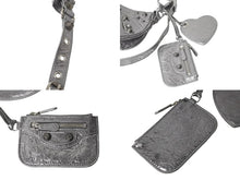 画像をギャラリービューアに読み込む, 極美品 BALENCIAGA バレンシアガ LE CAGOLE 定価328900円 カゴールXS ショルダーバッグ 671309 レザー シルバー 中古 57302