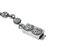 Load image into Gallery viewer, CHROME HEARTS×OMEGA クロムハーツ×オメガ 時計 フローラル ボックス ウォッチブレス 37.1g 14K シルバー 美品 中古 57444