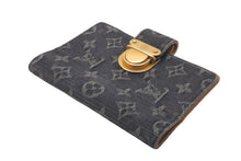 Load image into Gallery viewer, LOUIS VUITTON ルイヴィトン 手帳カバー アンジェダPM モノグラムデニム R21038 イニシャル入り ノワール ゴールド 良品 中古 57880