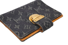 Load image into Gallery viewer, LOUIS VUITTON ルイヴィトン 手帳カバー アンジェダPM モノグラムデニム R21038 イニシャル入り ノワール ゴールド 良品 中古 57880