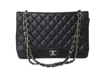画像をギャラリービューアに読み込む, CHANEL シャネル チェーンショルダーバッグ デカマトラッセ33 13番台 キャビアスキン ブラック シルバー金具 美品 中古 58020