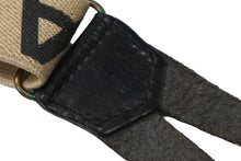 Load image into Gallery viewer, CHANEL シャネル ヴィンテージ サスペンダー ココマーク レザー ゴム ベージュ ブラック ゴールド金具 美品 中古 58044
