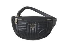 Load image into Gallery viewer, 極美品 PRADA プラダ IMPUNTURE ウエストバッグ NERO ボディバッグ 1BL008-2D91-F0002 ブラック ロゴ 中古 58415
