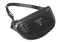 Load image into Gallery viewer, 極美品 PRADA プラダ IMPUNTURE ウエストバッグ NERO ボディバッグ 1BL008-2D91-F0002 ブラック ロゴ 中古 58415