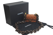 画像をギャラリービューアに読み込む, 未使用 CHANEL シャネル ショルダーバッグ ミニマトラッセ ウッド チェーン ミニ フラップ 23AW ゴールド金具 中古 58495