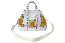 Load image into Gallery viewer, LOUIS VUITTON ルイヴィトン トートバッグ トロリー トート NIGOコラボ タイガー ホワイト M59366 シルバー金具 美品 中古 58554