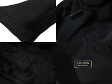 Load image into Gallery viewer, 極美品 PRADA プラダ ホーボー ハンドバッグ ナイロン ワンショルダー ミニバッグ ロゴ MV515 ブラック 中古 58846
