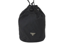 Load image into Gallery viewer, PRADA プラダ 巾着バッグ 巾着ポーチ ナイロンバッグ 小物入れ 三角ロゴプレート シルバー金具 MV369 ブラック 美品 中古 58937