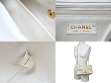 画像をギャラリービューアに読み込む, CHANEL シャネル ショルダーバッグ Wチェーン ショルダーバッグ パッチワーク ココマーク ホワイト ゴールド金具 美品 中古 58974